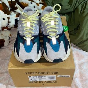 Yeezy Boost 700 Waverunner